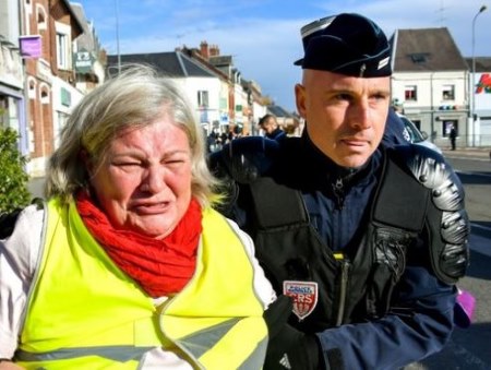 Les Gilets Jaunes Nous Sommes Les Indignés De France