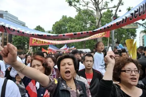 Emeutes A Belleville Enfin Un Peu De Dignite Chinoise Agoravox Le Media Citoyen